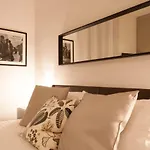 Via Bozzi Luxury Apartman *