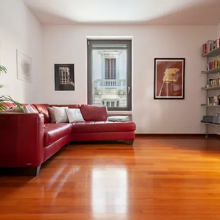 Via Bozzi Luxury * バーリ